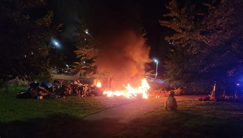 No one injured in encampment fire near Hamilton City Hall