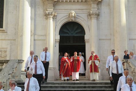 U Dubrovniku Proslavljen Blagdan Ruke Sv Vlaha Ika