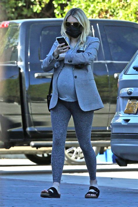 Pregnant Emma Roberts Out In Los Angeles 12 01 2020 Hawtcelebs