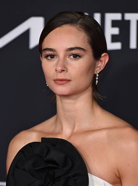 Saura Lightfoot Leon Tits