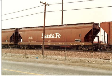 Santa Fe 3 Bay Covered Hopper Emd Flickr