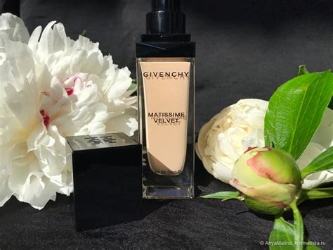 Мой лучший светлый тон на лето для жирной кожи: Givenchy Matissime ...