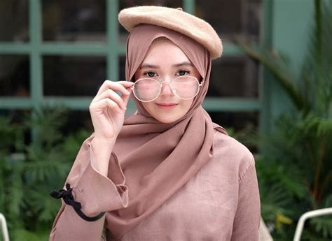 Inspirasi Ootd Hijab Dengan Topi Berdasarkan Jenisnya Intip Yuk