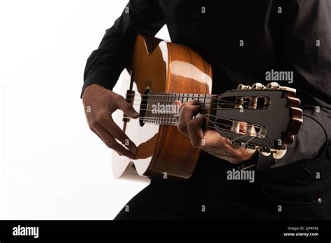 Guitare Classique Isol E Et Mains Du Guitariste Se Tunent De Pr S Sur