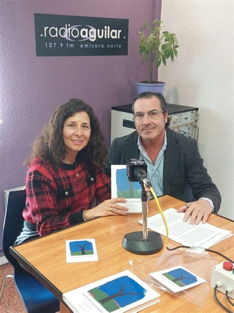 La Presidenta De Galletas Gullón Colabora Con La ONCE En El Audio Libro