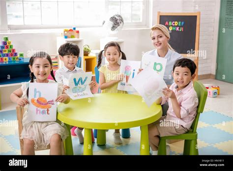 English Class At Kindergarten Stock Photo 133979357 Alamy