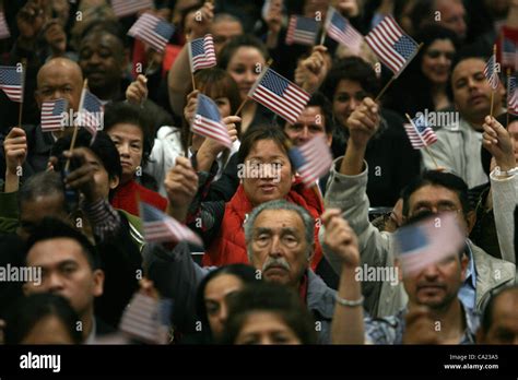 Oath of citizenship hi-res stock photography and images - Alamy