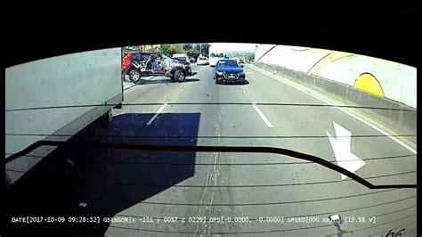 Trucks Veers Into Oncoming Traffic And Crashes Ryde Nsw Youtube