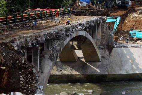 Terus Dikebut Progress Jembatan Otista Berjalan Persen