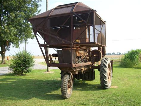 One Row Cotton Picker Yesterdays Tractors 997460