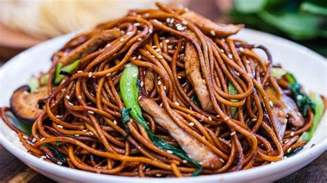 Better Than Takeout Shanghai Pork Chow Mein Stir Fry Noodle Recipe