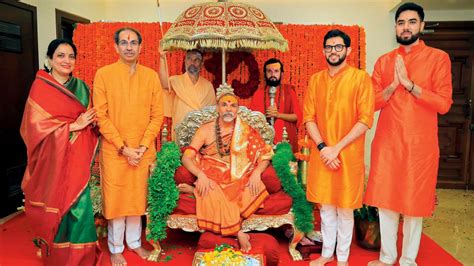 Uddhav Thackeray Victim Of Betrayal Says Swami Avimukteshwaranand