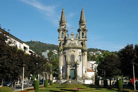 Igreja de Nossa Senhora da Consolação e Santos Passos Guimarães