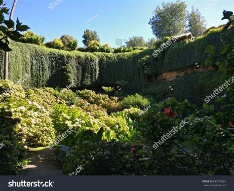 Umpherston Sinkhole Garden Stock Photo 633748262 | Shutterstock