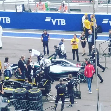 Льюис Хэмильтон