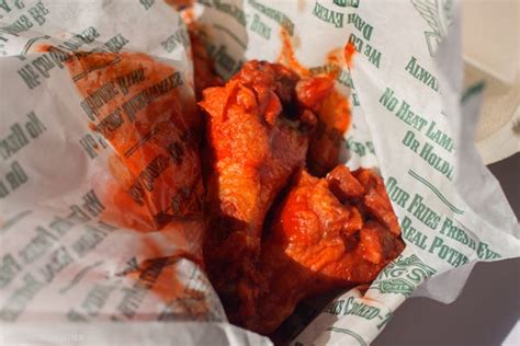 Buffalo Wild Wings Vs Wingstop Reviews Business Insider