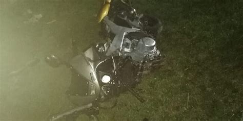 O Motociclet A Intrat Cu Vitez La Miezul Nop Ii Ntr Un Cap De Pod La