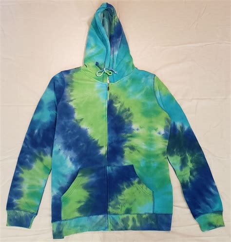 tie dye sweatshirt for men 4