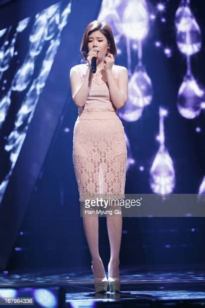 Lyn Korean Singer Photos and Premium High Res Pictures - Getty Images