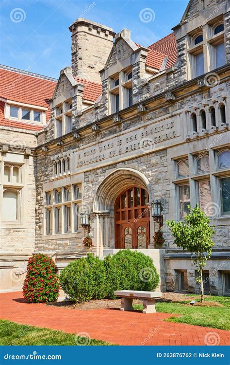 Beautiful Limestone Architecture in Bloomington College Campus ...