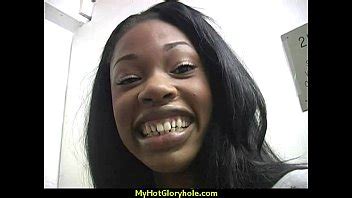 Ebony Slut Baise Un Coq Blanc De Gloryhole Dans Sa Premi Re Sc Ne Interraciale Xvideos