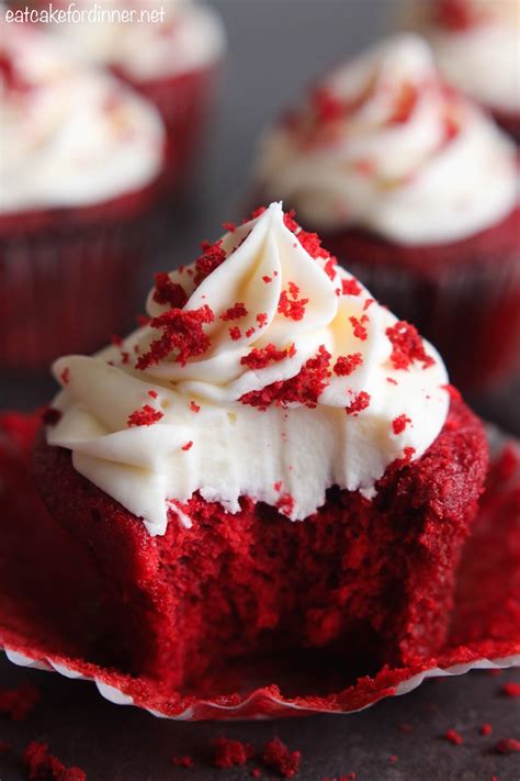 Delicious Red Velvet Cupcakes