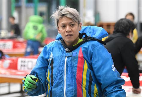 【大村ボート（ナイター）gⅠ周年記念】平本真之が前半で不利枠を全消化して予選を折り返し｜ボートレースニュース｜ボートレースtop｜西スポレースサイト