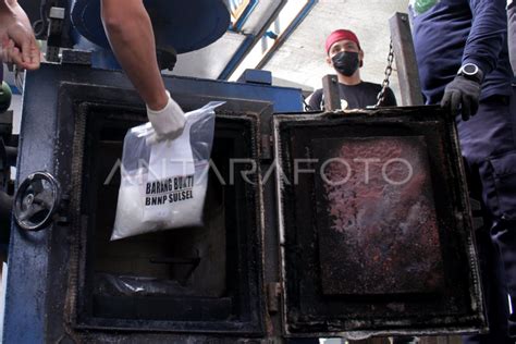 Pemusnahan Barang Bukti Narkoba Di Makassar Antara Foto