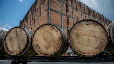 Visit 18 Different Distilleries On This Popular Southern US Road Trip Route