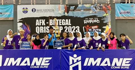 Bi Tegal Gelar Turnamen Futsal Qris Cup Juara Pertama Diraih Smp