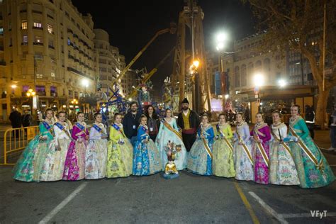 La Cremà de las fallas municipales en Valencia Valencia Fiesta y