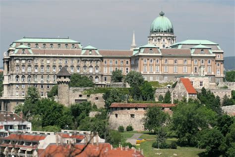 Budapest Guided Tour To The Hospital In The Rock Castle Getyourguide