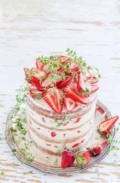 Naked Cake