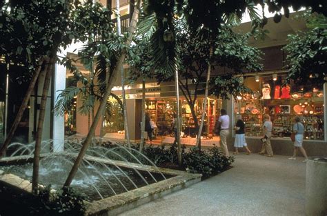 Bal Harbour Shops -- Dining, Shopping, Entertainment and More!