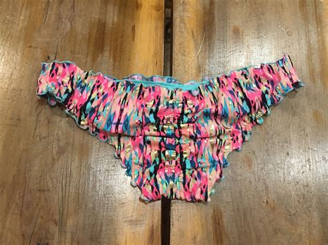 Shade And Shore Wave Cheeky Ruffle Ruched Multicolor Bikini Bottom Size