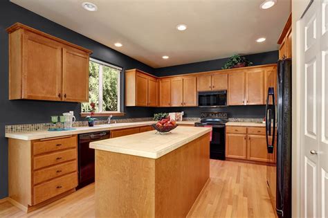 What Color Should I Paint My Kitchen With Honey Oak Cabinets Cabinets Matttroy