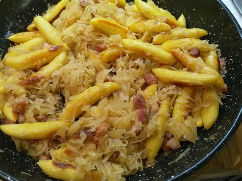 Schupfnudeln Mit Sauerkraut Und Speckw Rfeln Von Henglein Chefkoch