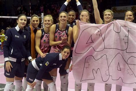 Pallavolo A1 Il Derby Parmigiano Tra Gibertini Ed Enweonwu La Repubblica