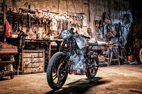 Roadrunner Rocketgarage Cafe Racer Magazine