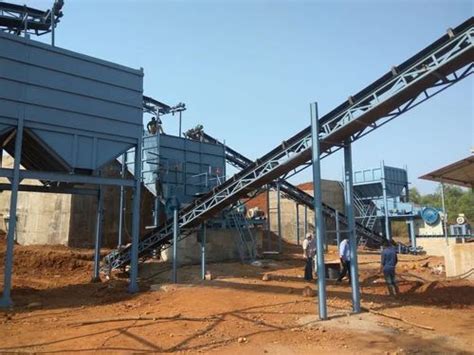 Mild Steel Body Material Automatic Stone Crusher Plant Capacity 650