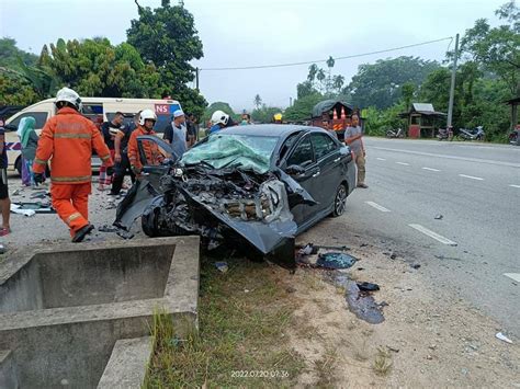 Pemandu Maut Kereta Bertembung Lori Kes Berita Harian