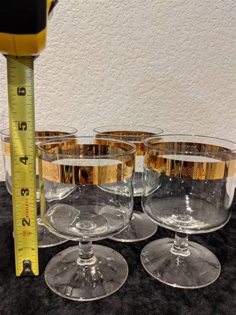 Set of 4 Gold Rimmed Coupe Glasses - Etsy