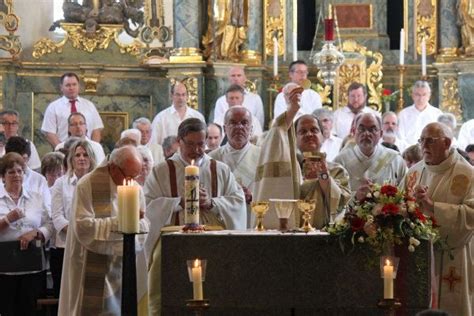 Eberhardzeller Pfarrer Max Wiest feiert sein 25 jähriges Priesterjubiläum