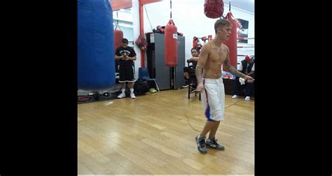 Foto Justin Bieber Exibiu O Corpo Musculoso Durante O Treino De Boxe