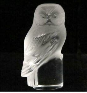 Vintage Lalique Frosted Clear Glass Owl Figurine Paperweight