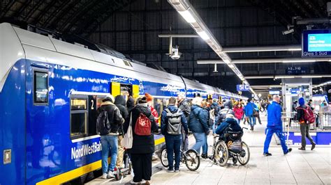 Bahnverkehr Nach Warnstreik Z Ge Im Norden Rollen Wieder Zeit Online