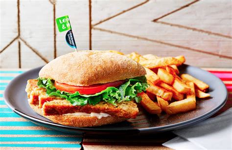 Nando's Launch Plant Based 'Chicken Burger' & Veggies Everywhere Are Celebrating - Capital