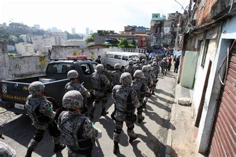 For A Nacional Permanece Em Comunidade Do Rio Not Cias Cidades