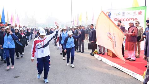 Lt Governor Flags Off Run For Unity To Commemorate Birth Anniversary