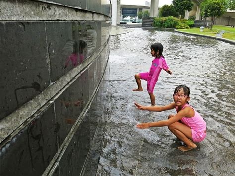 The J Babies: Marina Barrage Water Playground